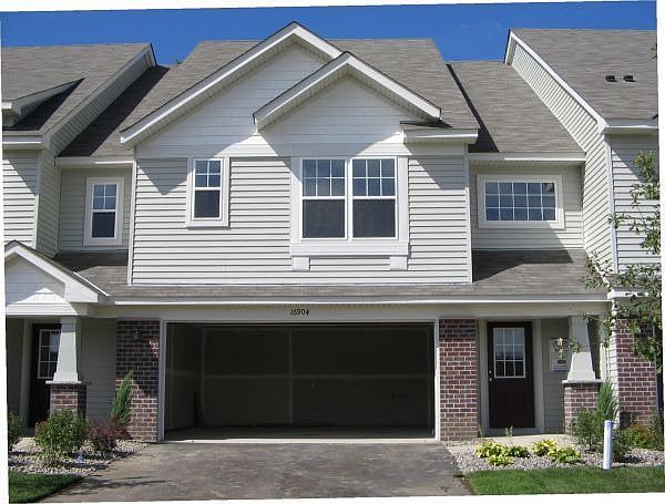 Built In 2005. Contemporary 2-car Garage Townhouse