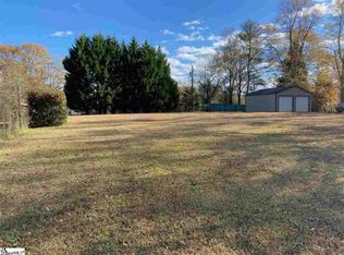 327 Skyline Rd, Greer, SC 29651