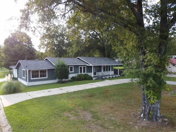 1123 Burchwood Bay Rd, Hot Springs, AR 71913