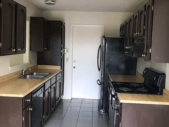 3rd image of 10526 Bounty Dr