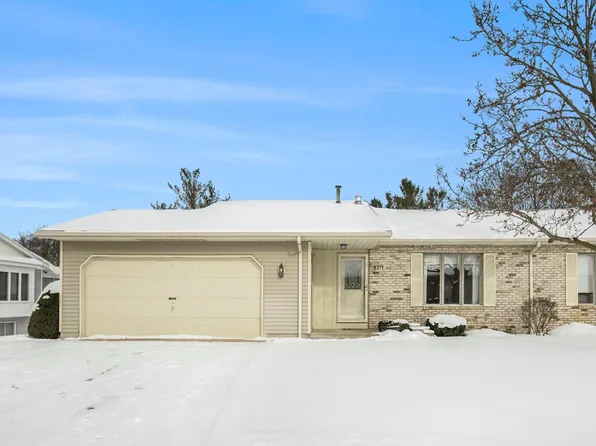 6711 Leisure Way Dr SE, Caledonia, MI 49316
