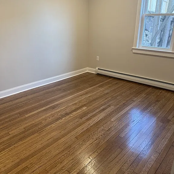 138 Allen St #1 — Photo 12