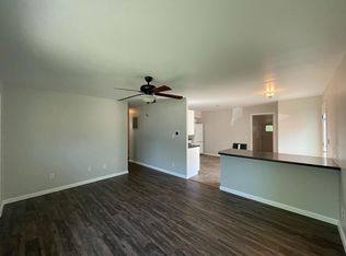 2803 Willowpark Dr, Champaign, IL 61821