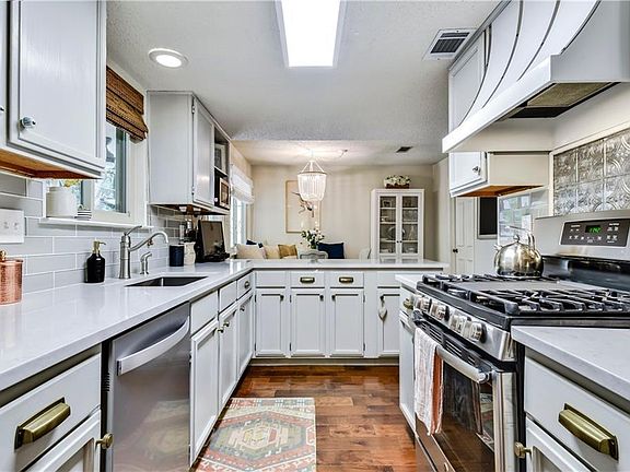5th image of 6603 Corpus Christi Dr