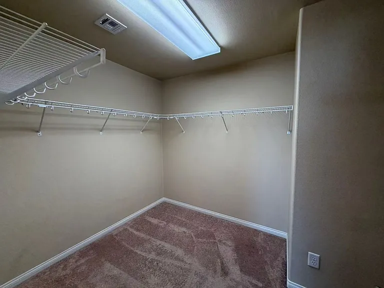 8105 Discovery Point St — Photo 17