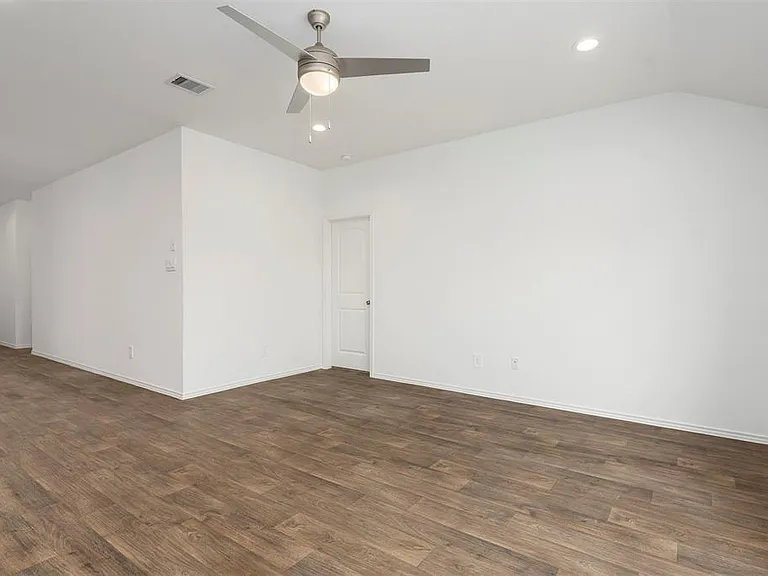 20352 Tembec Dr — Photo 11