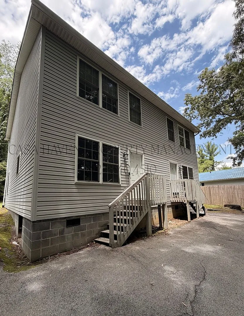 1522 Linden Ave 2 Bed / 2.5 Bath | Johnson City, TN — Photo 1