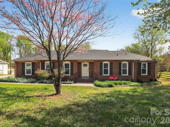 4019 Back Creek Church Rd, Charlotte, NC 28213