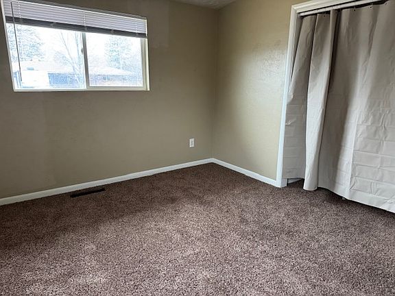 3rd image of 643 Monte Vista Dr