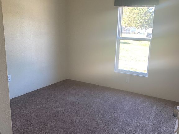 4th image of 1440 W Plum St #57