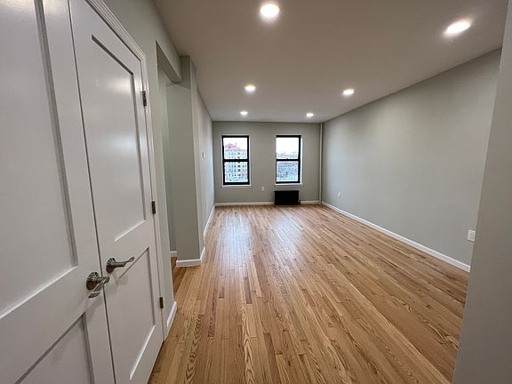 4th image of 37-06 69th St #5F