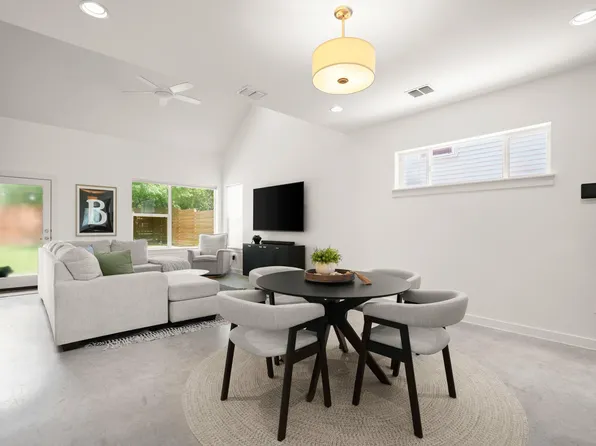 5616 S 1st St Unit 18, Austin, TX 78745