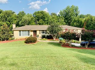 236 Sterling Rd, Hendersonville, TN 37075