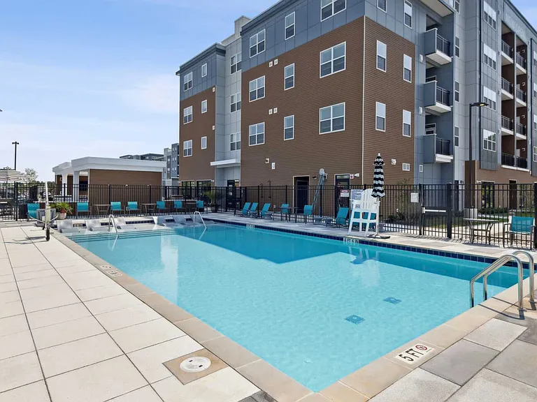 Five43 Apartments — Photo 14