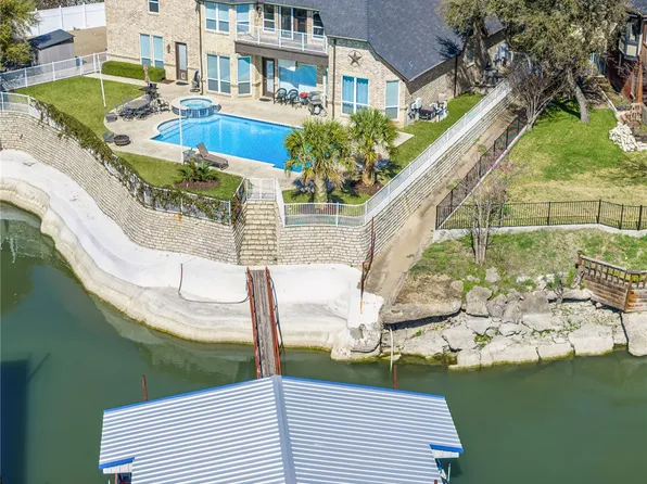 9253 Cape Royale Ct, Fort Worth, TX 76179