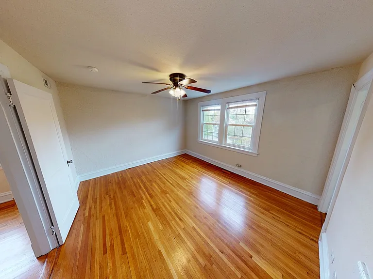 4412 Grove Ave — Photo 8