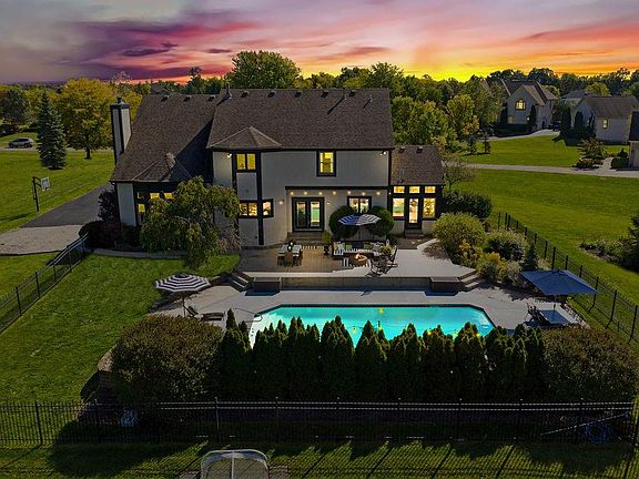 2nd image of 1625 Wyatt Way