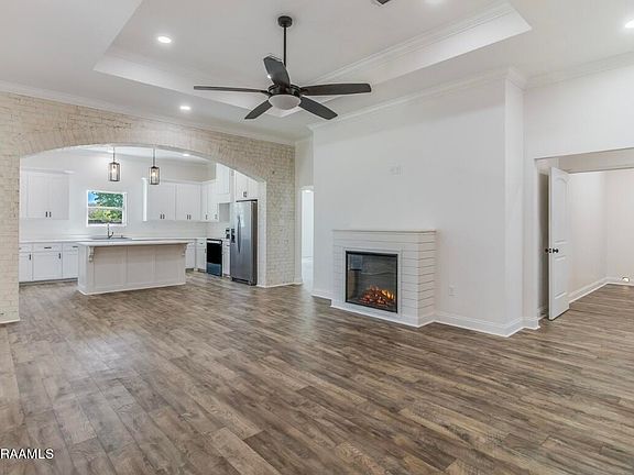 3rd image of 1017 Bear Creek Cir