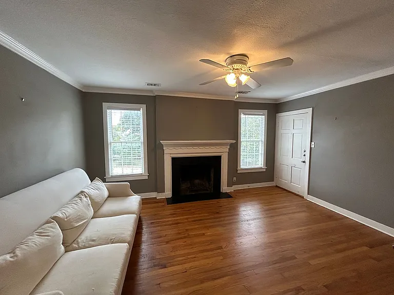 3551 W 4th St #4 — Photo 3