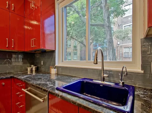 617 S American St, Philadelphia, PA 19147