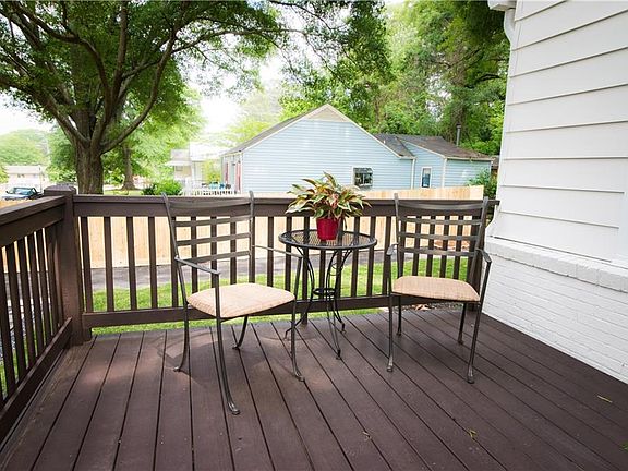 3rd image of 482 Freyer Dr