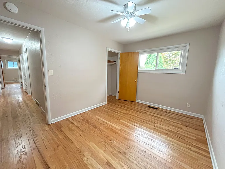 1550 Corina Dr SE — Photo 21