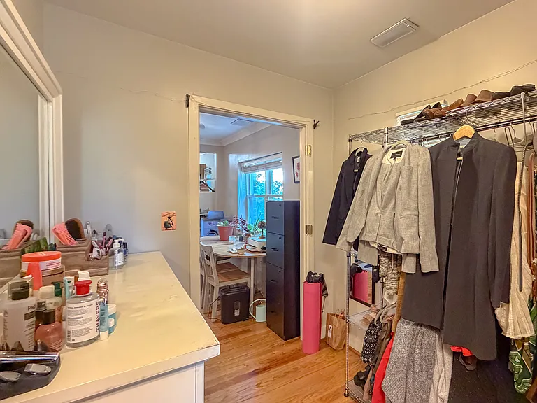 2615 4th St NE #204 — Photo 18