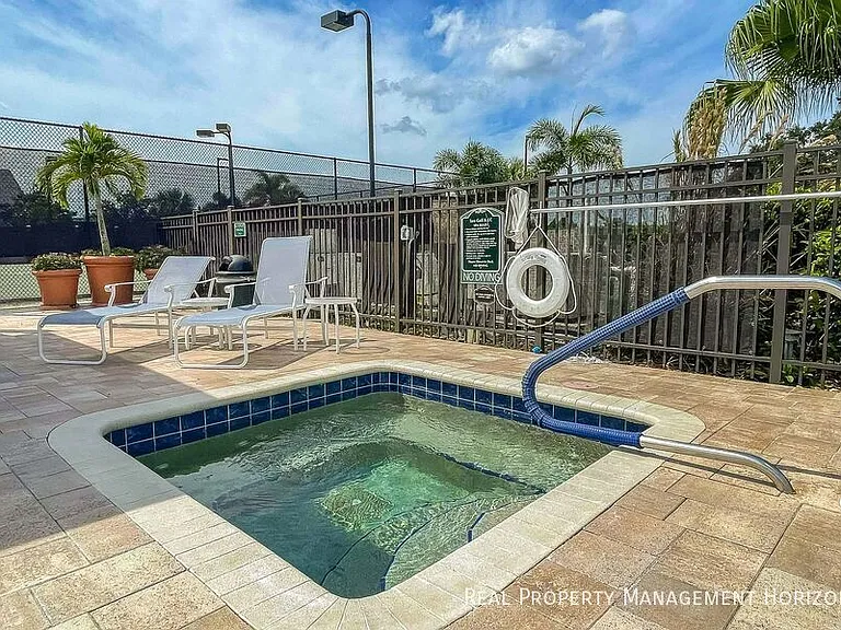 6815 Pleasant Hill Rd — Photo 29