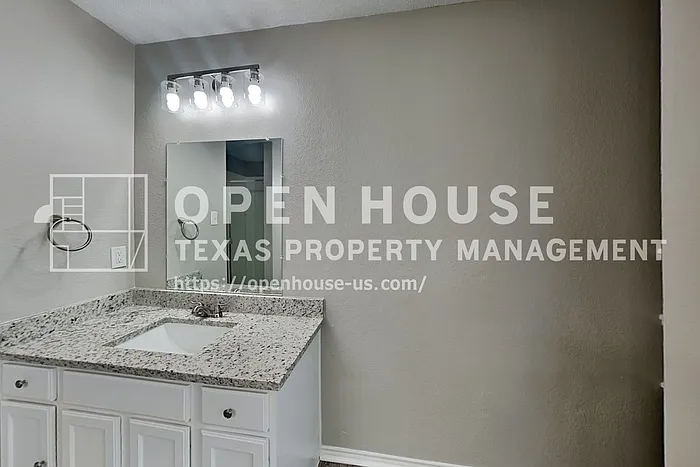 1812 Solitude Ct — Photo 12