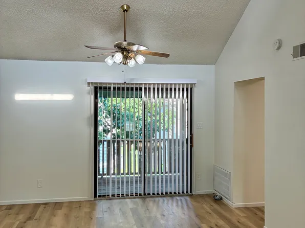 3414 SW Burnett Rd APT B, Topeka, KS 66614