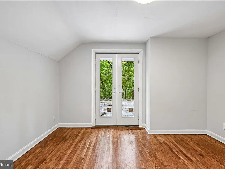 3201 Circle Hill Rd — Photo 24
