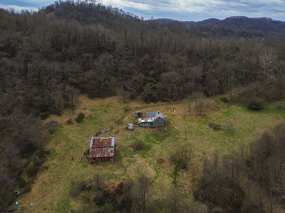 5th image of 596 Purdys Run Rd