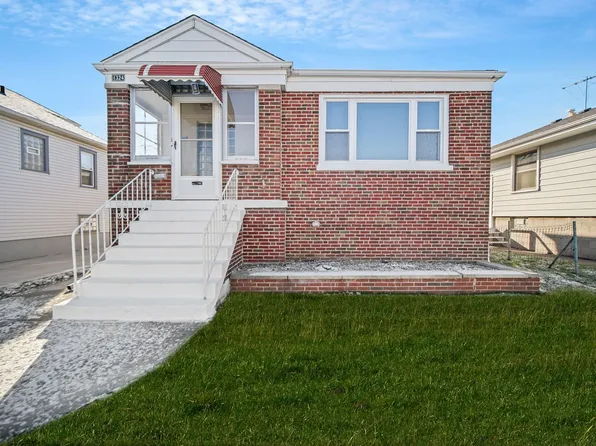 1324 Lakeview Ave, Whiting, IN 46394