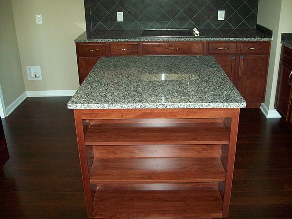 Jamestown B finished model large island