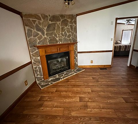 2nd image of 907 McGowen Road Ext