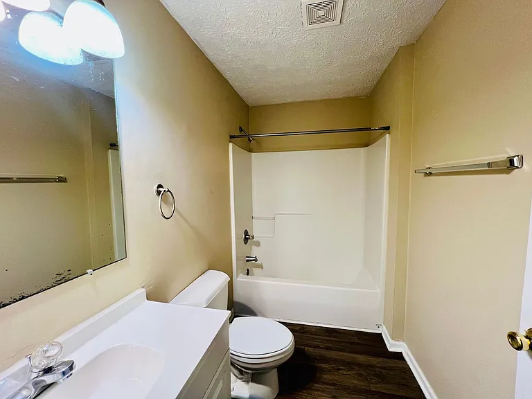 3314 Amay James Ave — Photo 9