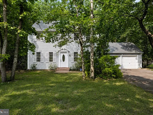 4 Arrow Wood Mews, Medford, NJ 08055