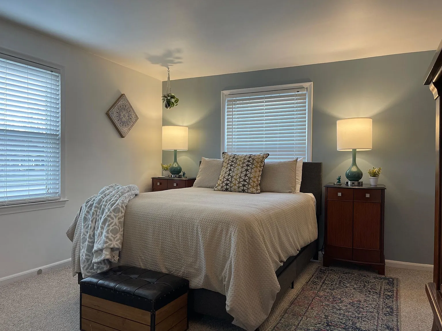 2 bed, 1200 sqft, $2,300 — Photo 1