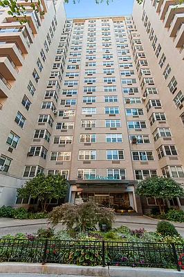 Sold by Ann Weintraub, Ltd. | media 7