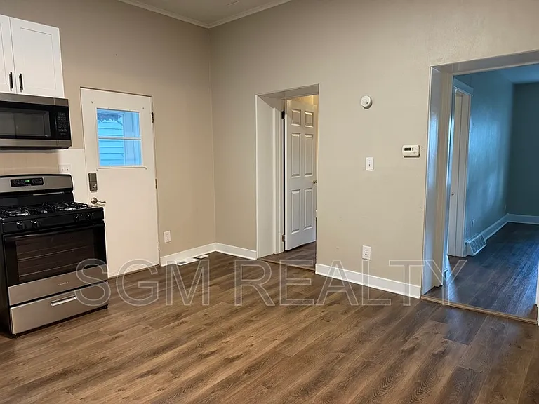 316 W Mill St #3 — Photo 3