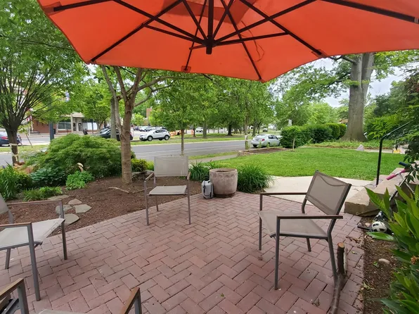 (undisclosed Address), Alexandria, VA 22305