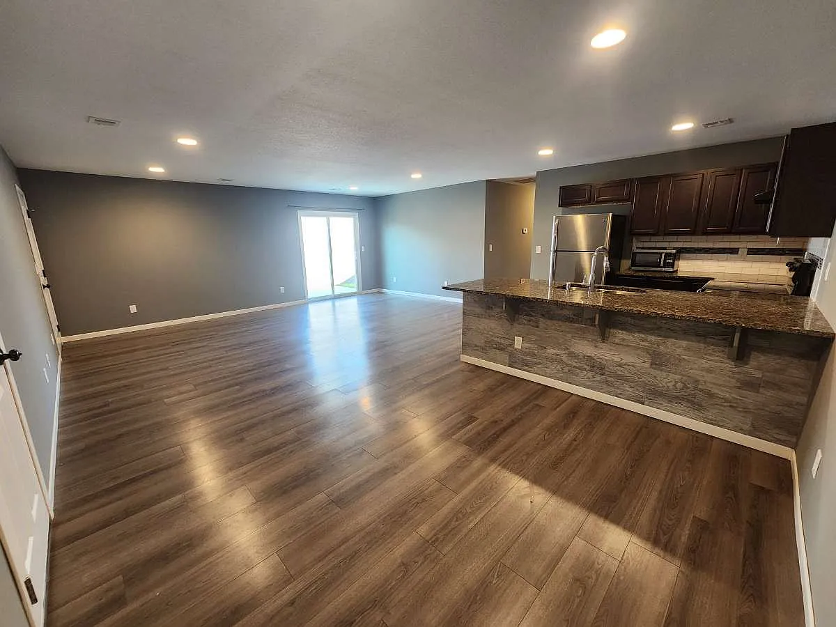 3 bed, 1150 sqft, $1,475 — Photo 4