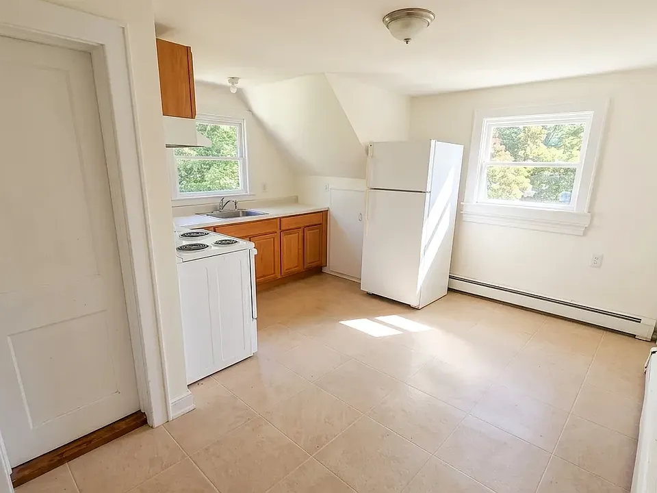 420 Clerihew Ln #2