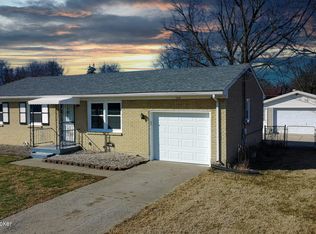 11214 Deering Rd, Louisville, KY 40272