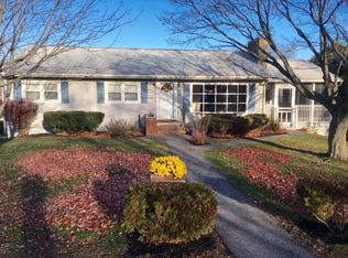 24 Dennis Dr, Salem, NH 03079