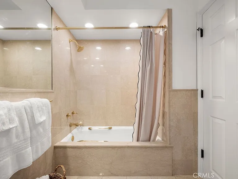 1651 Thurston Dr — Photo 23