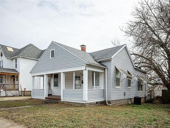 4th image of 116 W Gay St