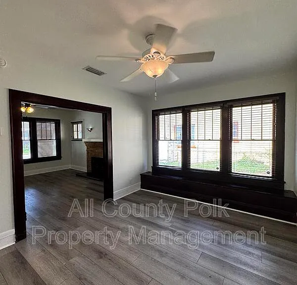 202 W Belmar St — Photo 11