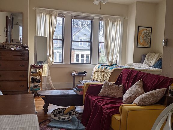 3rd image of 4712 Baltimore Ave #3F