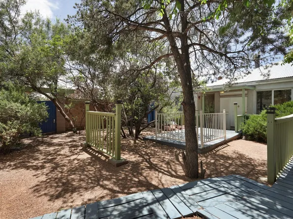 1025 William St SE, Albuquerque, NM 87102